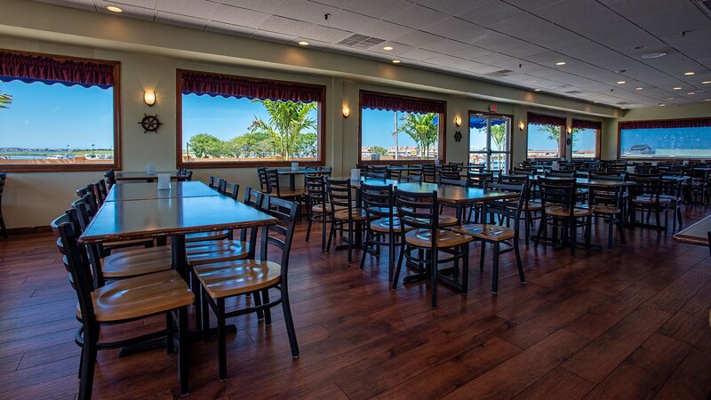 Boathouse Restaurant & Marina Deck - Gallery Photo 15 Boathouse Restaurant & Marina Deck - Gallery Photo 15